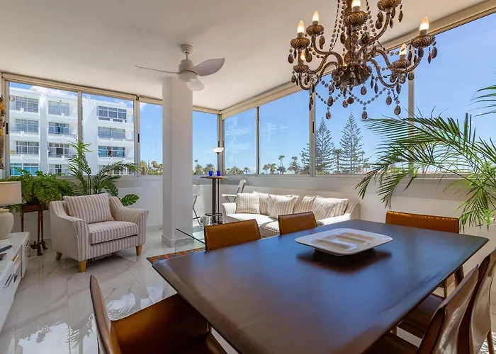 Horizon Vacation - Luxury Near Yumbo דירה